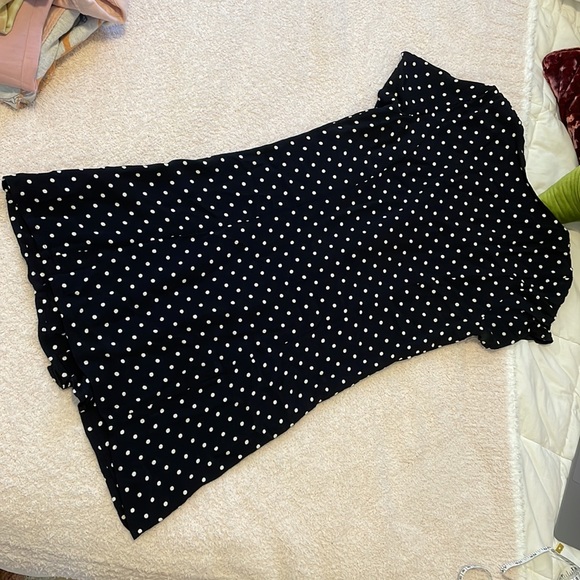 Vintage polka dot button down dress size 12 (fits like a small) - Picture 6 of 7
